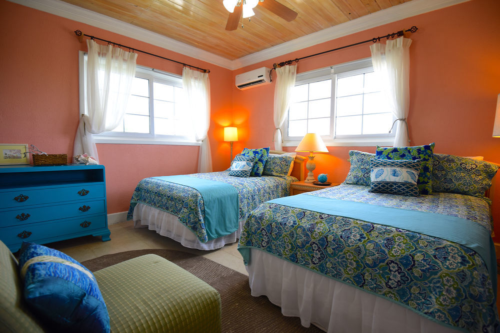 Rollezz Villas Beach Resort Old Bight 外观 照片