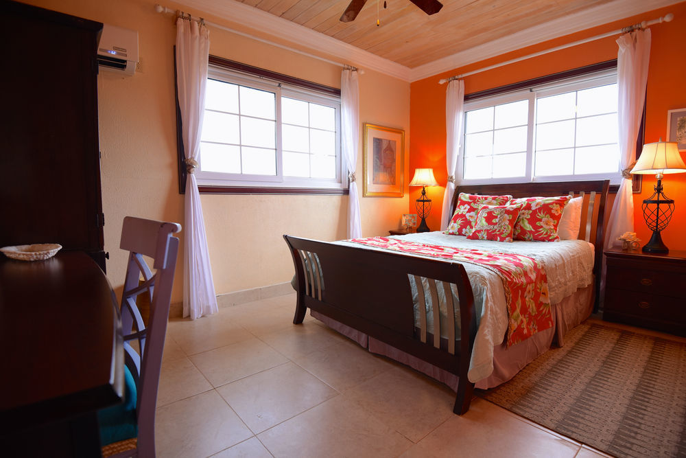 Rollezz Villas Beach Resort Old Bight 外观 照片